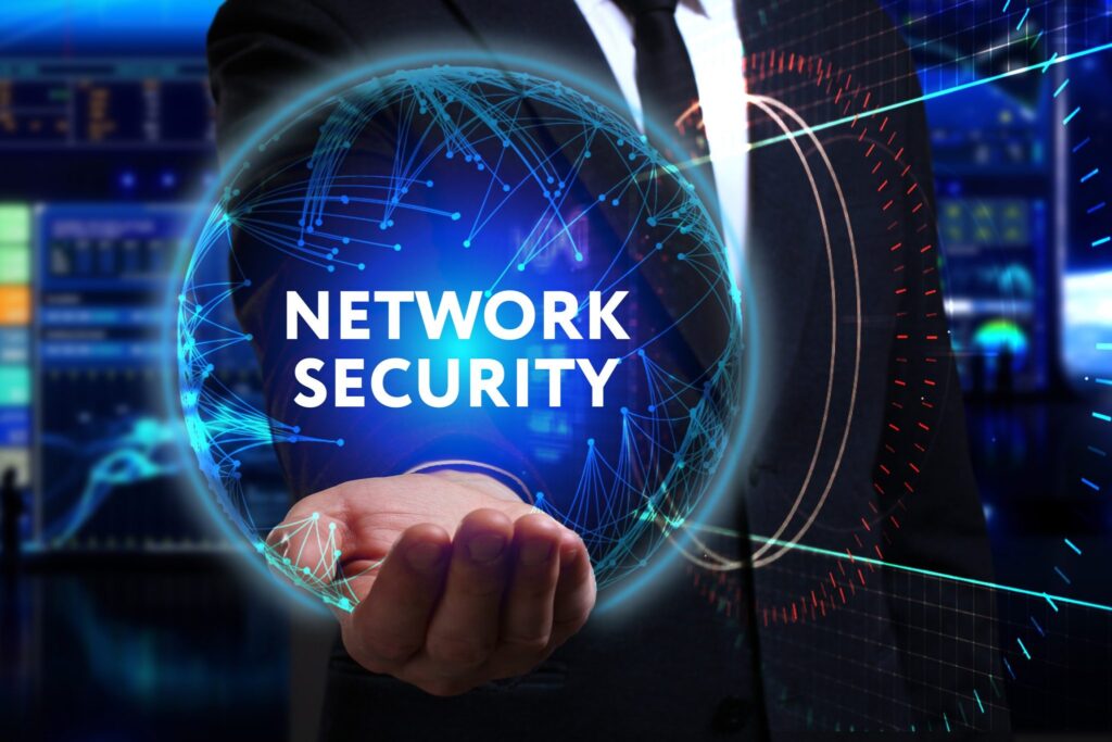 شناسایی تهدیدات و آسیب پذیری های امنیتی شبکه به چه صورت انجام می گیرد؟